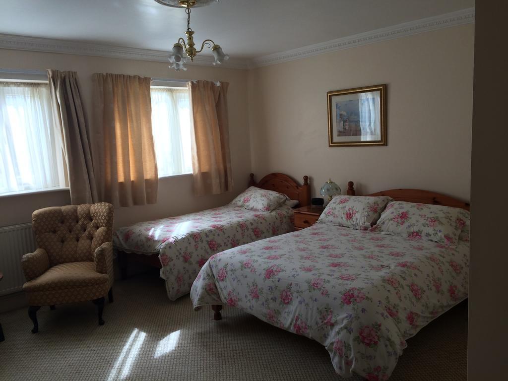 Half Moon Hotel Alford  Phòng bức ảnh